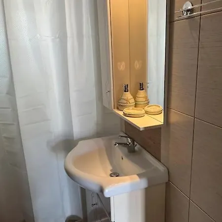 ευχάριστο εξοχικό σπίτι! Ferienhaus Agiakampos (Volos)